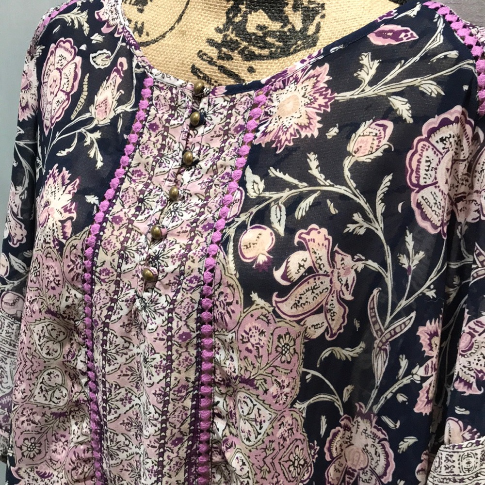 🌸Style & Co Sheer Boho Look Top!